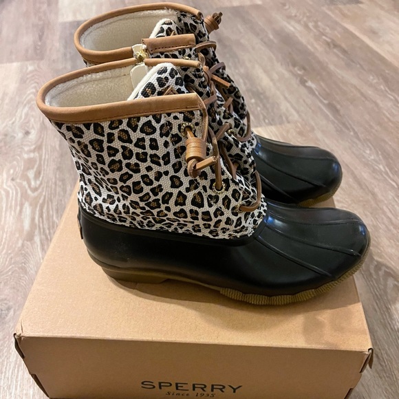 Sperry Leopard Duck Boots  Women’s size 6 - Picture 5 of 11